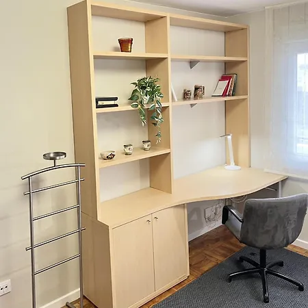 公寓 Vetusta Nest *