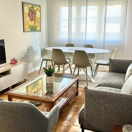 公寓 Vetusta Nest 奥维耶多